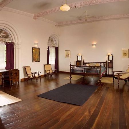 Hotel Neemrana'S- Tower House à Kochi Extérieur photo