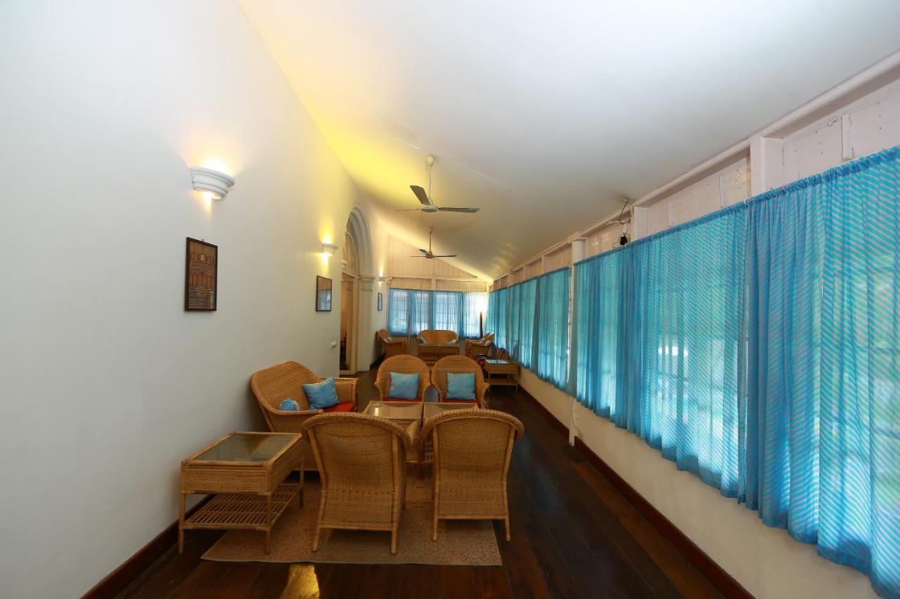 Hotel Neemrana'S- Tower House à Kochi Extérieur photo