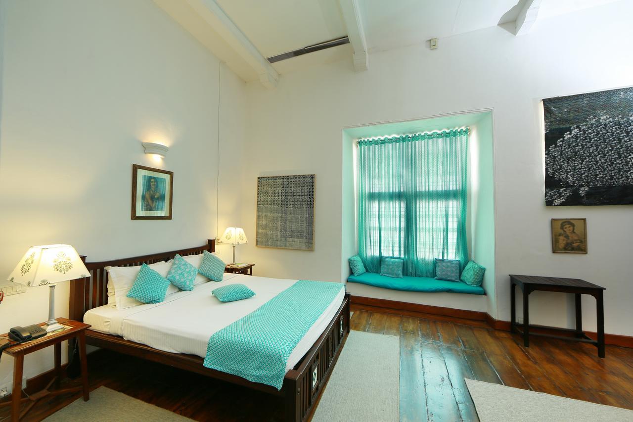 Hotel Neemrana'S- Tower House à Kochi Extérieur photo
