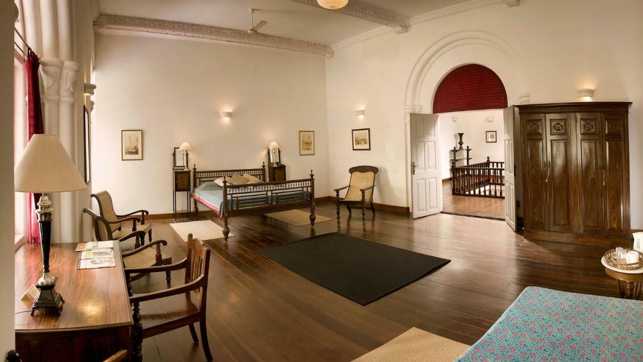 Hotel Neemrana'S- Tower House à Kochi Extérieur photo