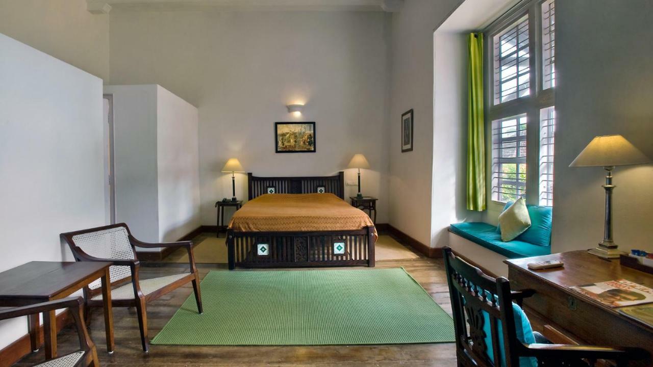 Hotel Neemrana'S- Tower House à Kochi Extérieur photo