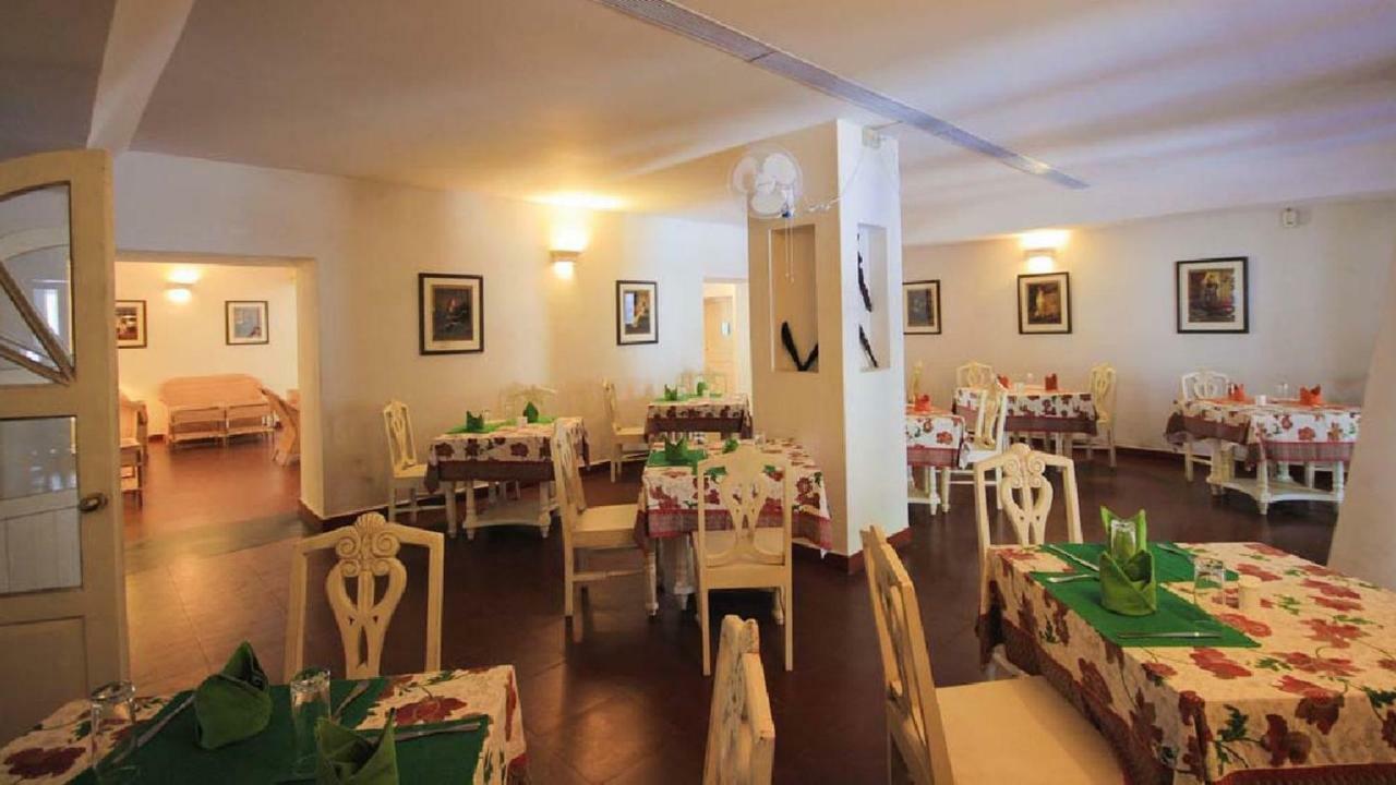 Hotel Neemrana'S- Tower House à Kochi Extérieur photo