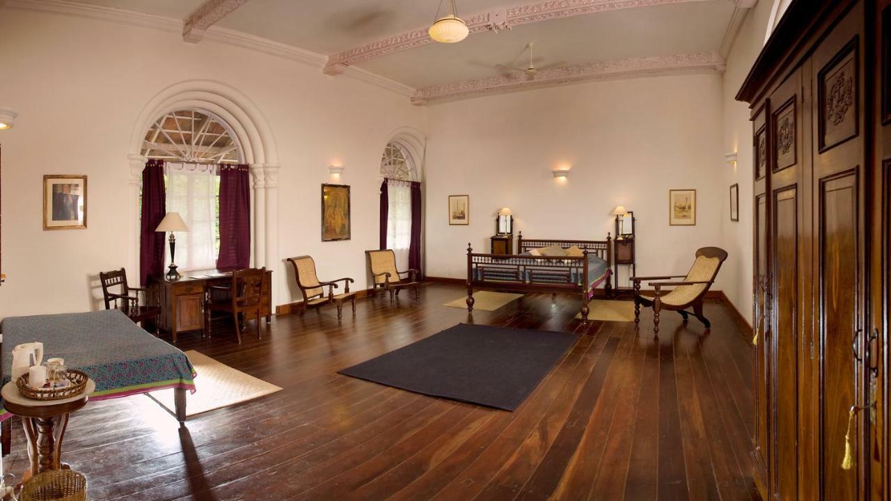 Hotel Neemrana'S- Tower House à Kochi Extérieur photo
