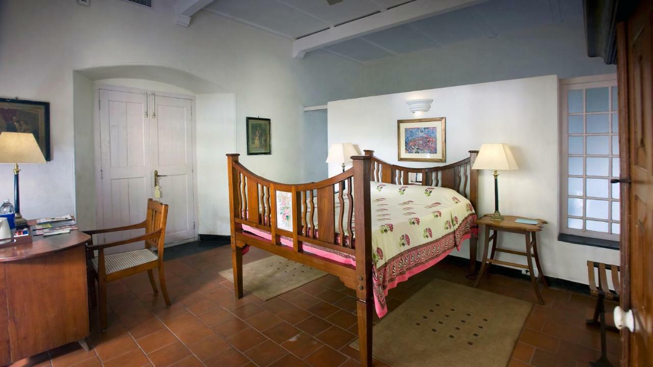 Hotel Neemrana'S- Tower House à Kochi Extérieur photo